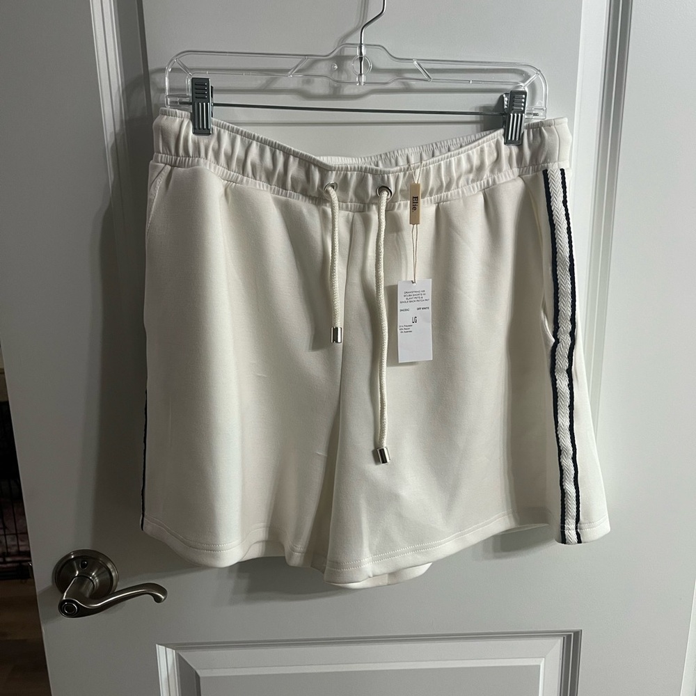 SUPER COMFY SWEATPANTS SHORTS